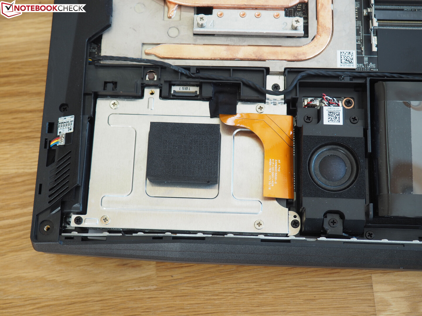 微星gp76和rog枪神6plus,电竞本微星ge76评测