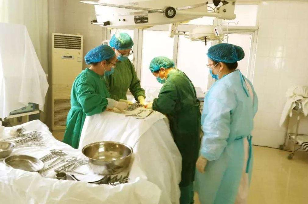 “谢谢了，我不喝牛奶”，产妇分娩闹笑话，产房暗语听不懂贼尴尬