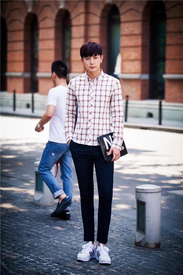 男士衬衫如何穿搭才好看,男士衬衫怎么穿搭显高级