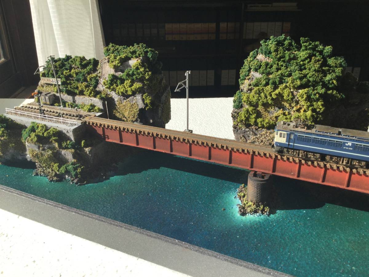 n系列火车模型开箱,n轨模型火车加快速度