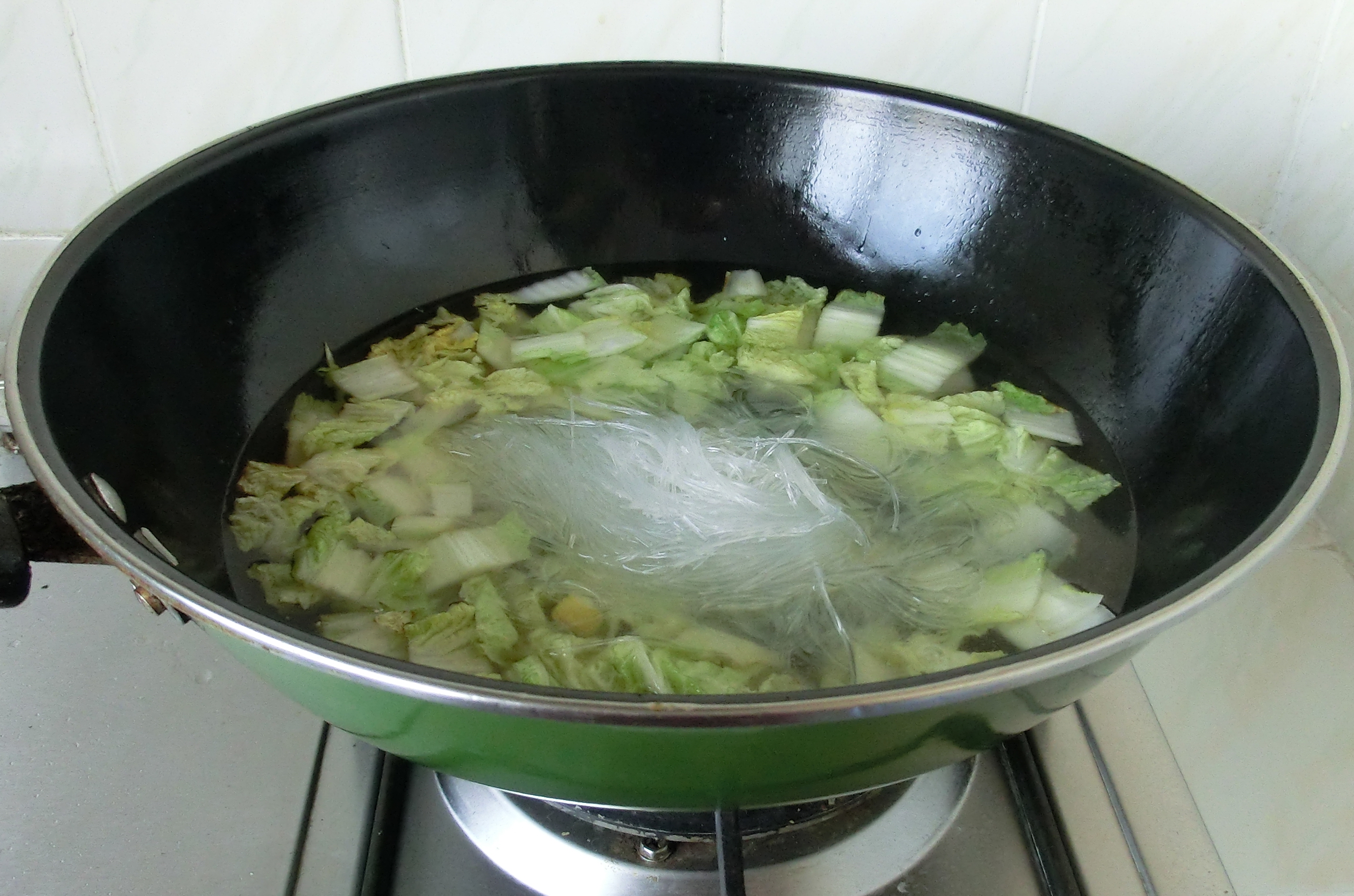 锌元素对孩子的智力有什么影响,锌对儿童生长发育起重要作用