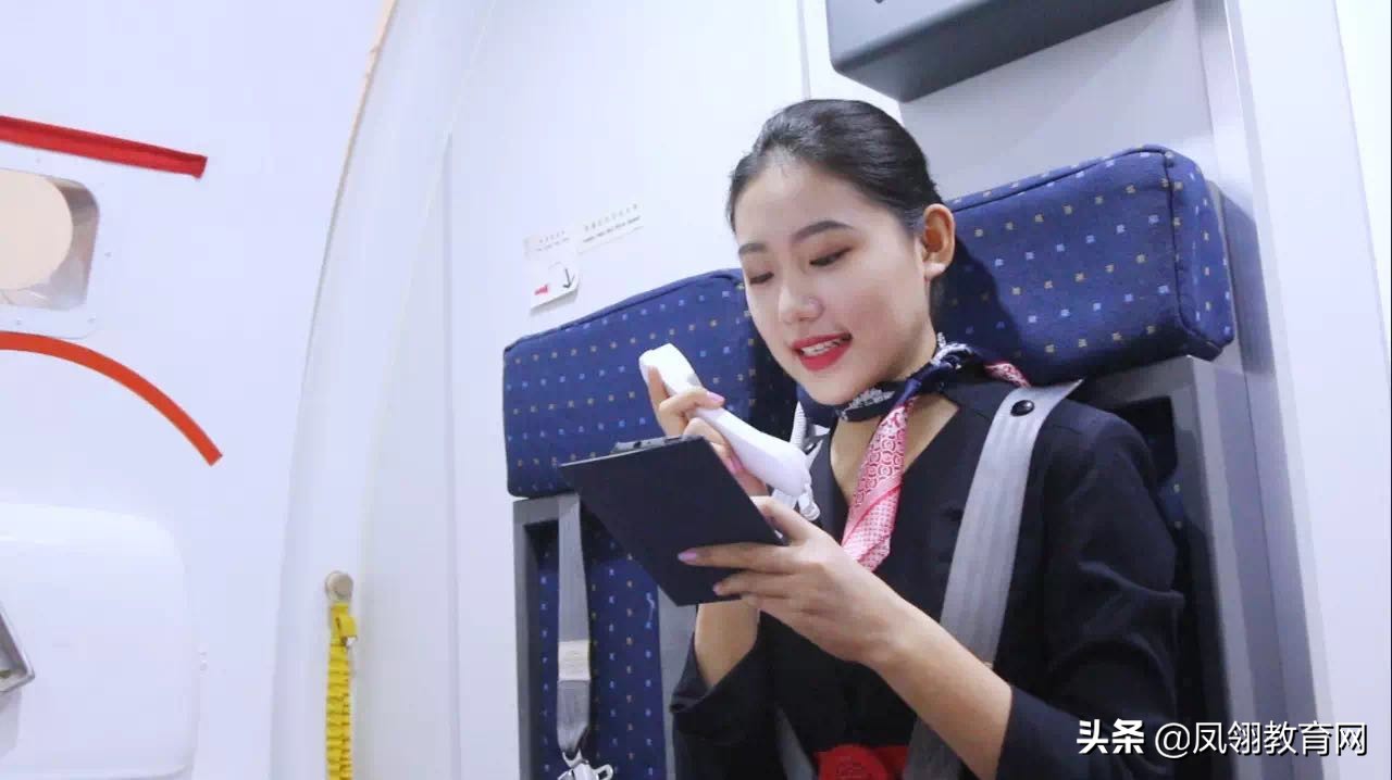 空乘面试英语小技巧,空乘面试英语口语怎么准备