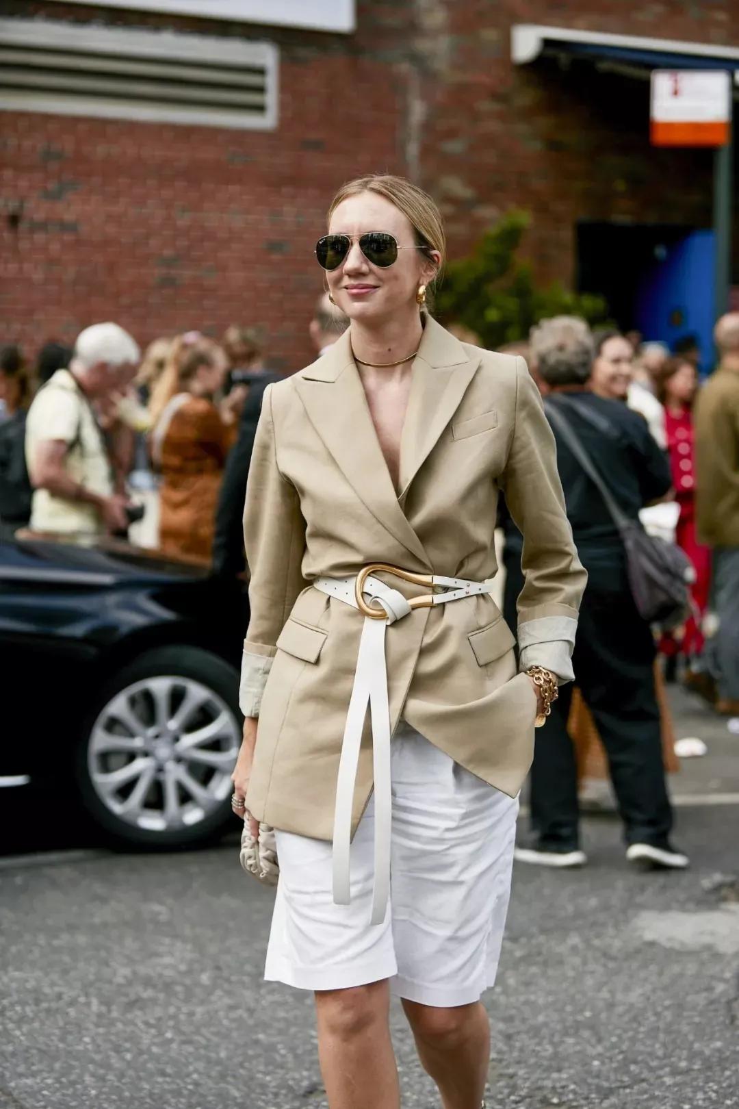 一条腰带拯救一条碎花裙,一条神奇的束腰带