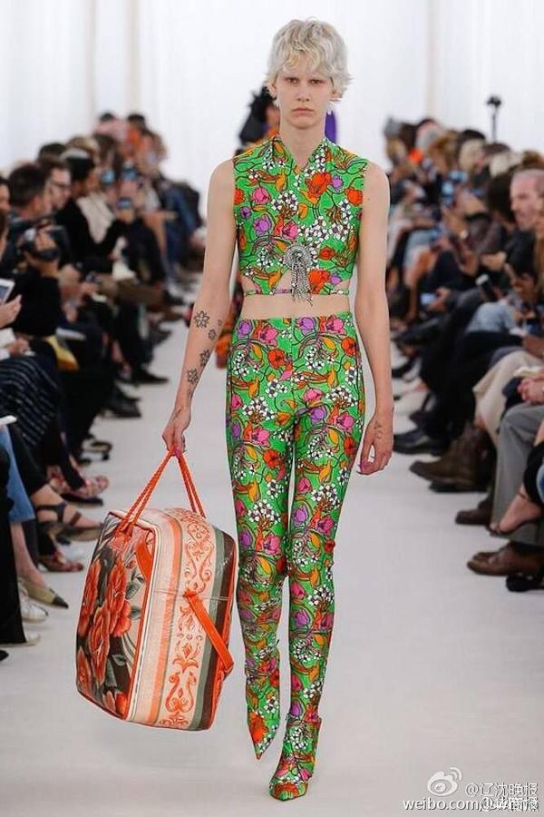 国际大牌玩中国风丑出新高度！十二生肖被玩坏，奶奶看了都嫌土