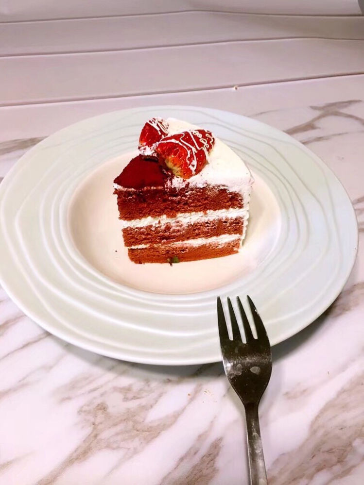 我陪女儿做烘焙年入20万女儿上了报我也成网红