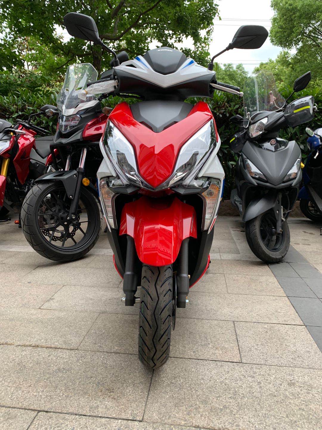 本田裂行125踏板有防盗报警功能吗,新大洲本田裂行125踏板评测