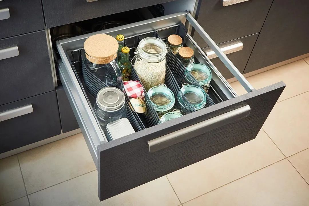 抽屉太乱怎么办,抽屉拉起来费劲怎么解决