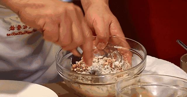 汤圆自制简单小吃,汤圆最简单的做法不用烤箱