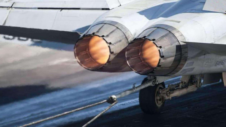 航母4根拦阻索为啥减到3根,航母上的阻拦索是怎么勾住飞机的