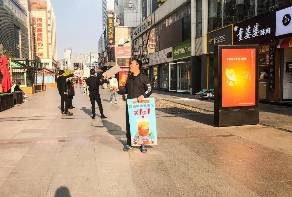 百岁的民族路，永远都不缺少故事