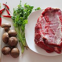 牛肉火锅最正宗做法,牛肉火锅的最正宗的做法视频