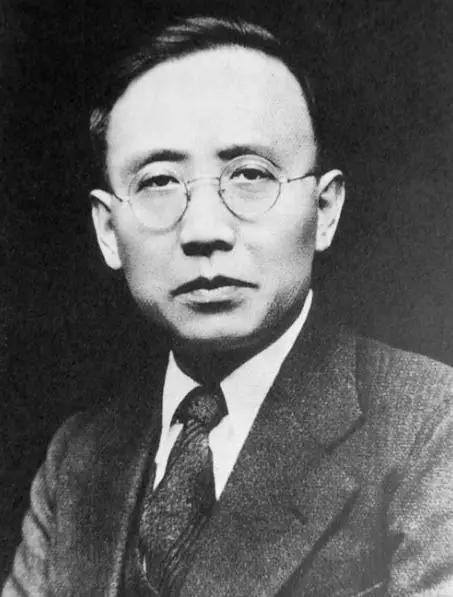 《*园春沁**·雪》轰动重庆，遭国民*文化党**圈*攻围**，毛*东泽**：鸦鸣蝉噪