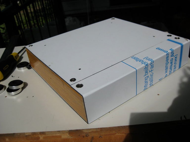 为书房DIY一台简易功放,机箱采用铝塑板自己制作,简约又好声