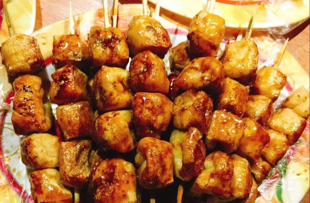 比顺德潮汕还生猛!广东这座小城又撩又骚,现在去正是好时机