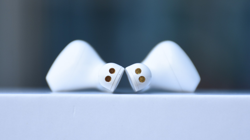 是国产AirPods还是老周的音乐梦？PlayBuds真无线蓝牙耳机