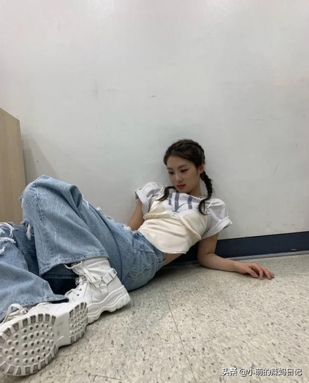 女人再懒别穿牛仔裤就出门,女人再懒也要穿得好看推荐多穿