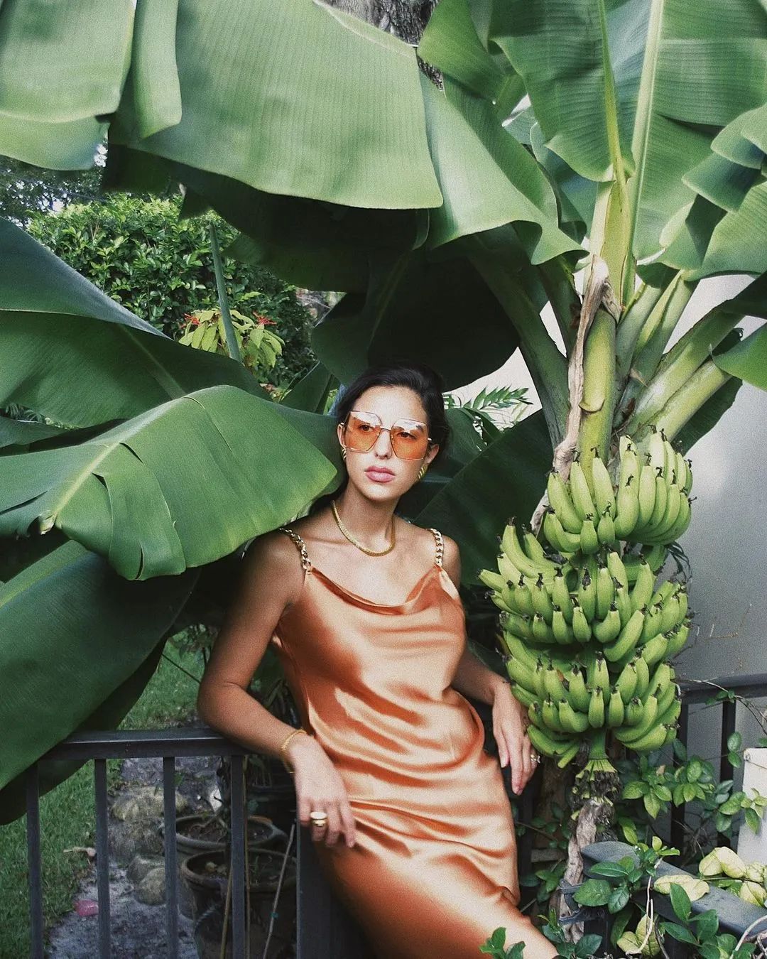 大胸妹子再也不用害怕夏天了,这份指南请收好