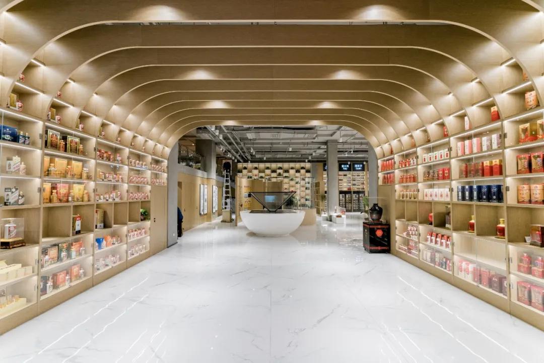 快讯专访|硬派华鼎,中国酒商的蜕变范本