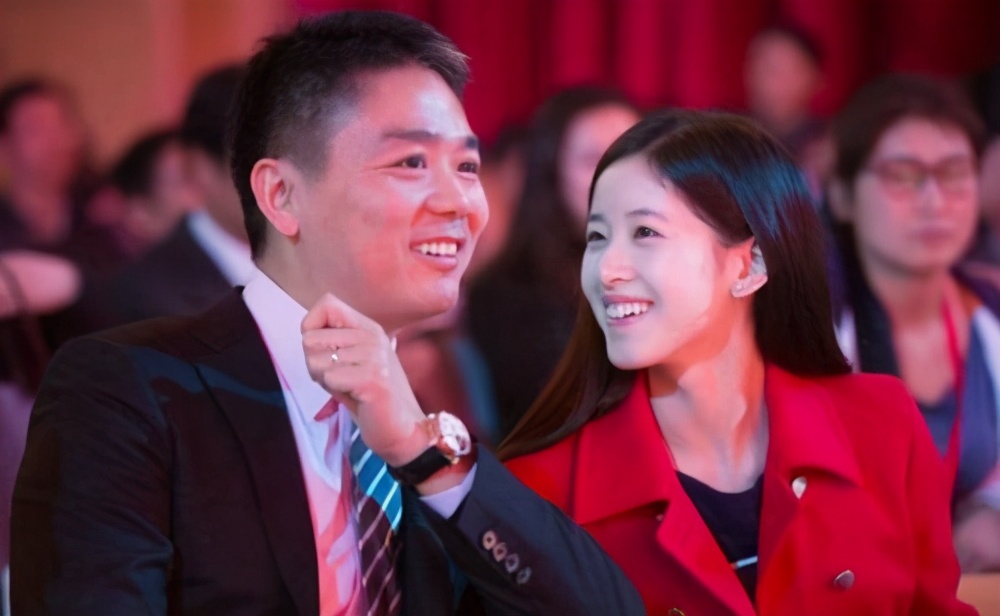 刘强东三十年前让大家都富起来,刘强东成功是靠自己奋斗出来的