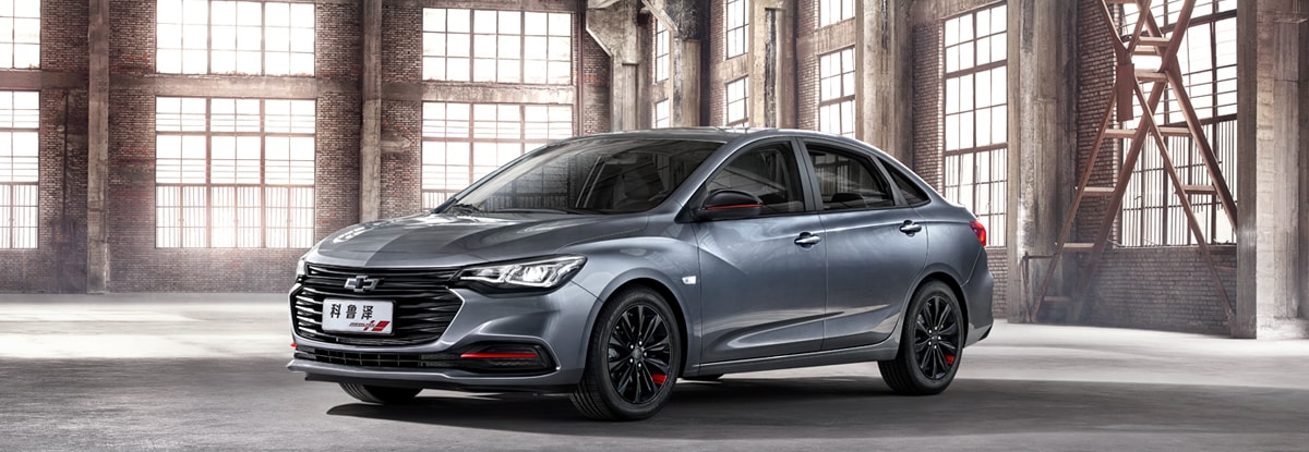 名爵mg5和科鲁泽rs怎么选,名爵5和科鲁泽1.3哪个省油