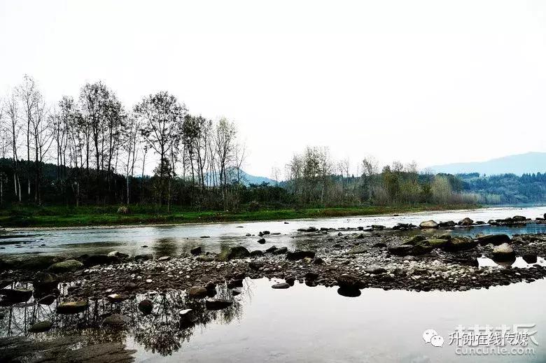 升钟镇玉眉山村,玉眉山村