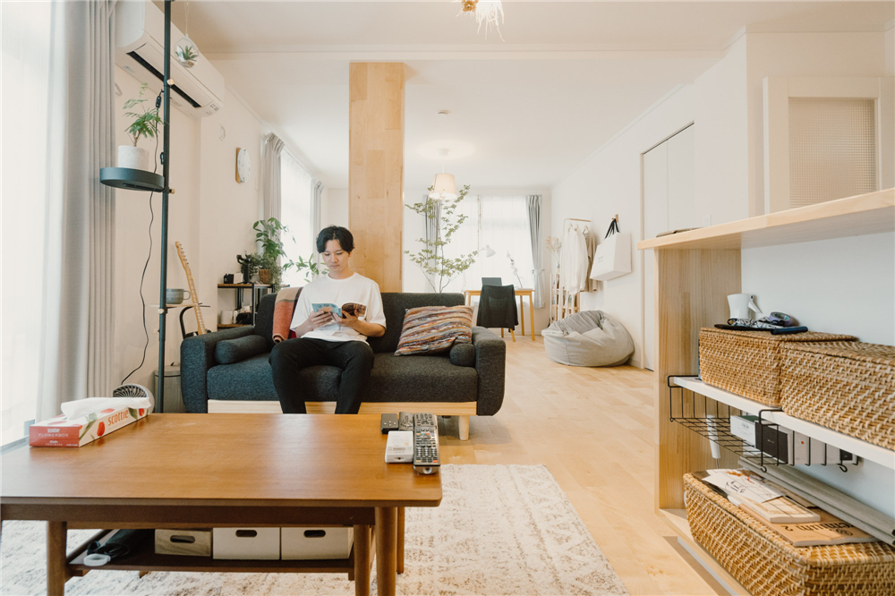 日本40平两室小户型旧房改造,日本小空间房间布置极简