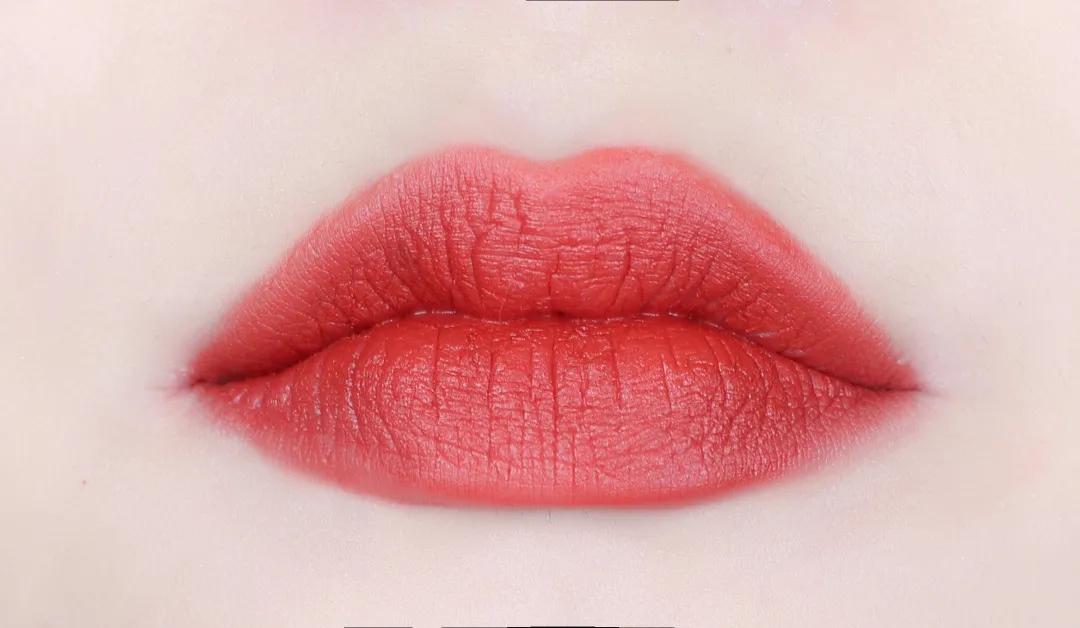 一分钟学会五种最热门唇妆,新手唇釉唇妆简单教程