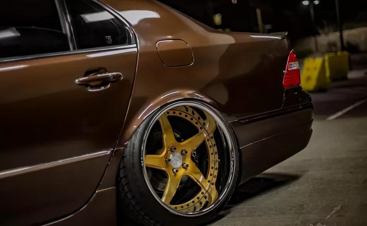 地面游艇の大王雷克萨斯LS430