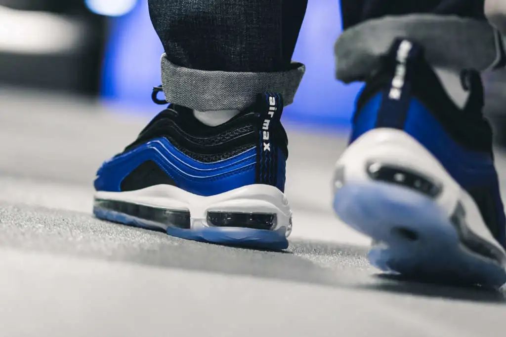 致敬经典篮球鞋,致敬经典致敬青春回力鞋