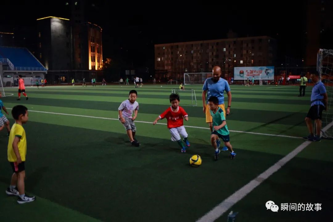 晚上的少年足球训练班（五）
