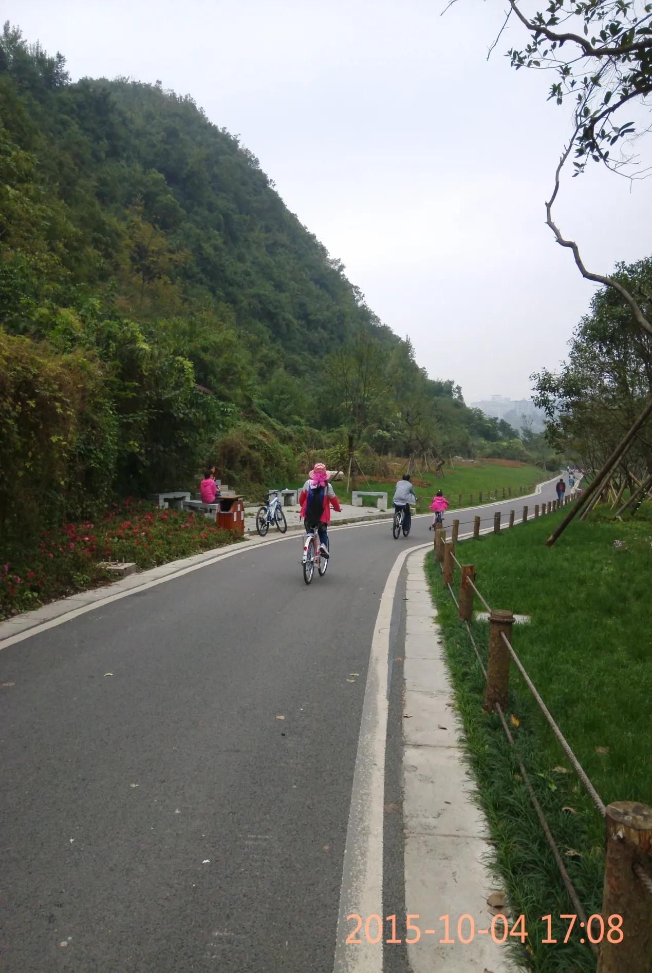 黄果树荔波小七孔苗寨镇远两日游,千户苗寨梵净山黄果树三日游