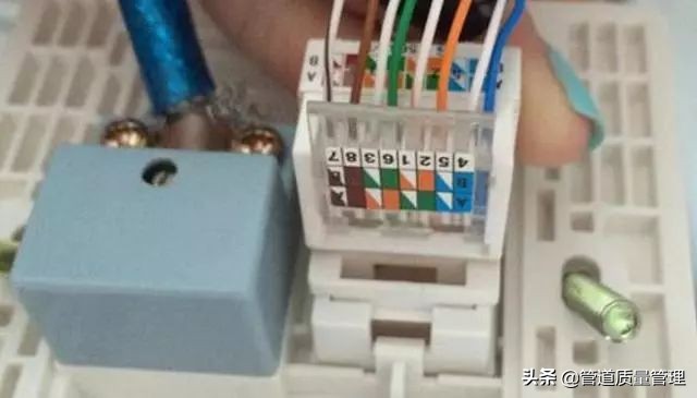 网线插座水晶头插不紧怎么办,网线插座水晶头怎么拆开重新接