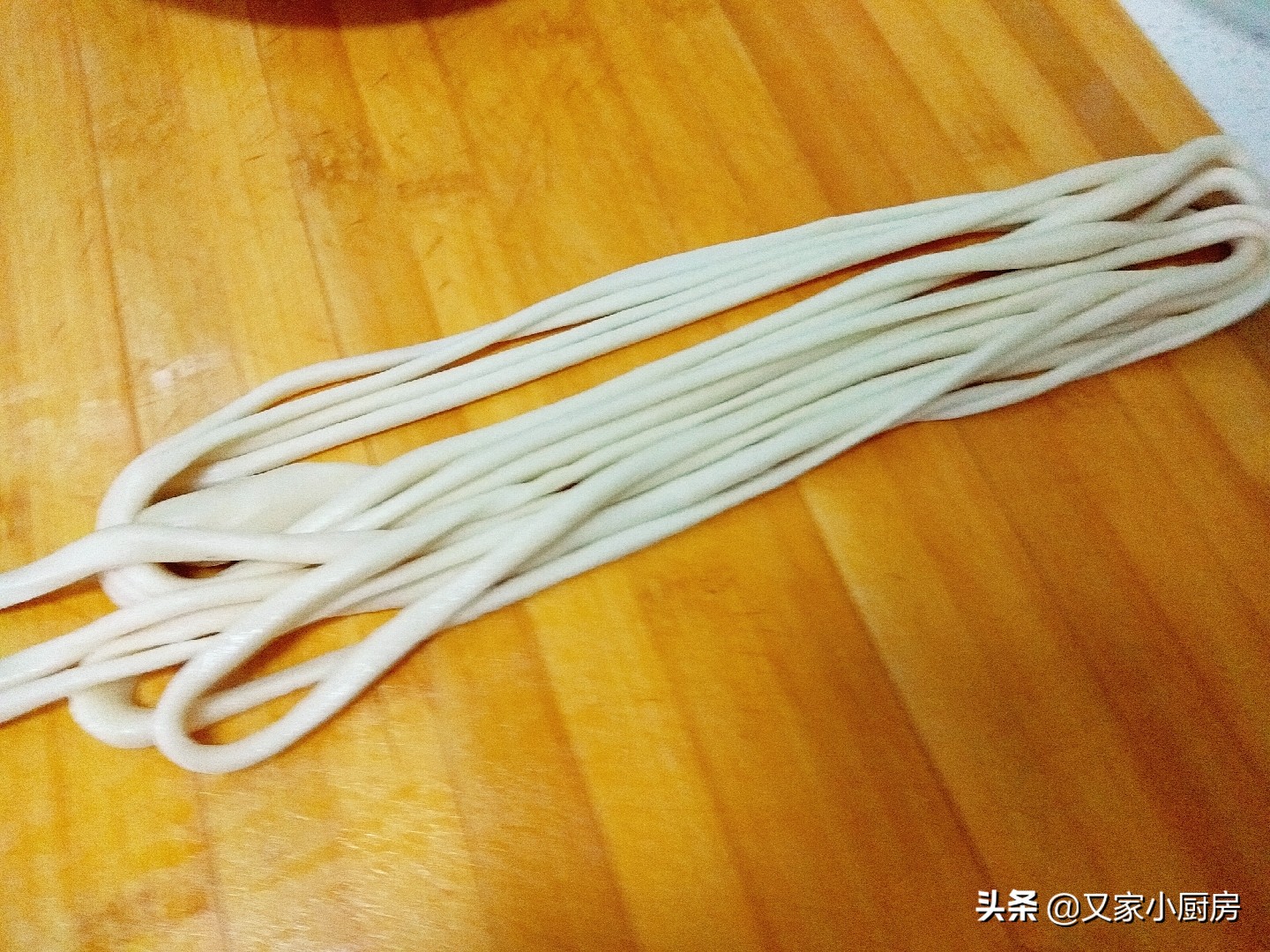 拉面条子怎么弄好吃,怎么做拉面条子拉得快