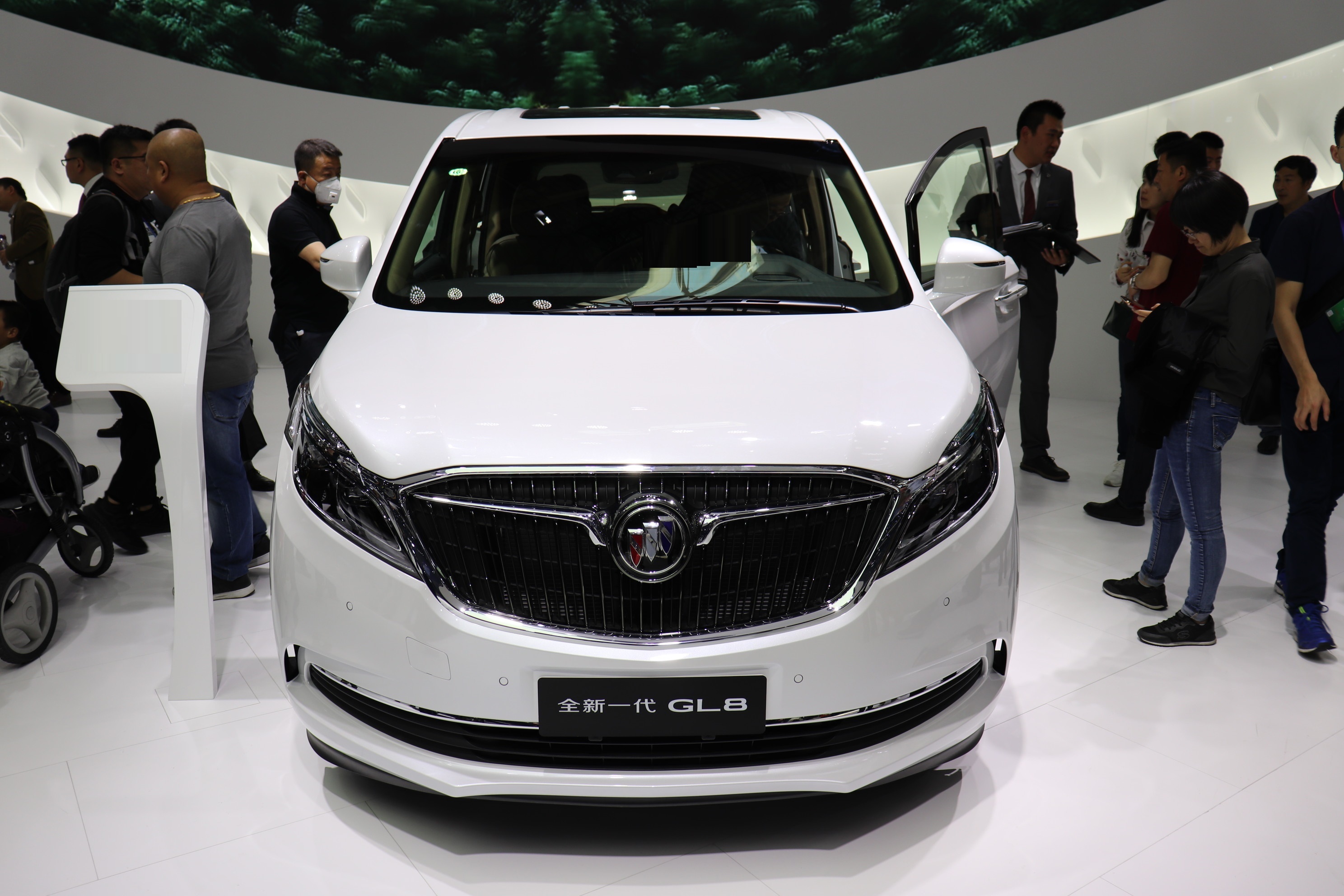 二手汉兰达和gl8哪个值得入手,汉兰达和gl8哪个开着有面子