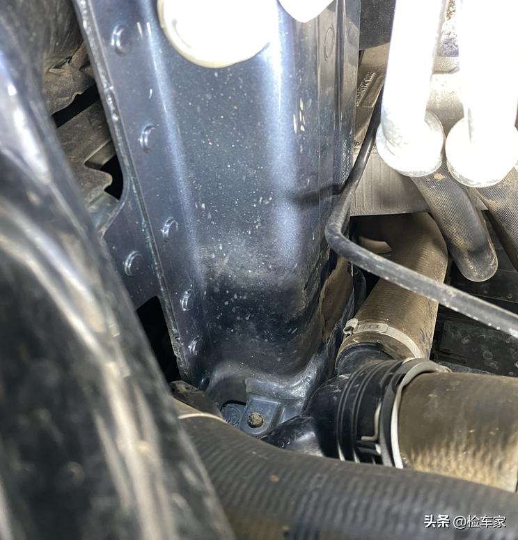 保时捷帕拉梅拉多少万公里出售,花300万买保时捷帕拉梅拉值吗