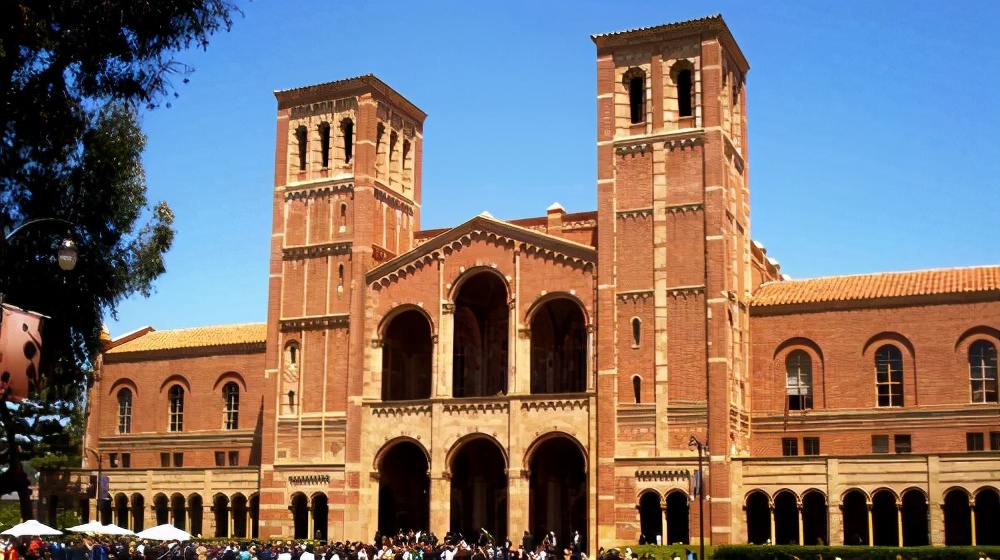 美国留学要通过什么考试,美国留学可以申请哪些专业