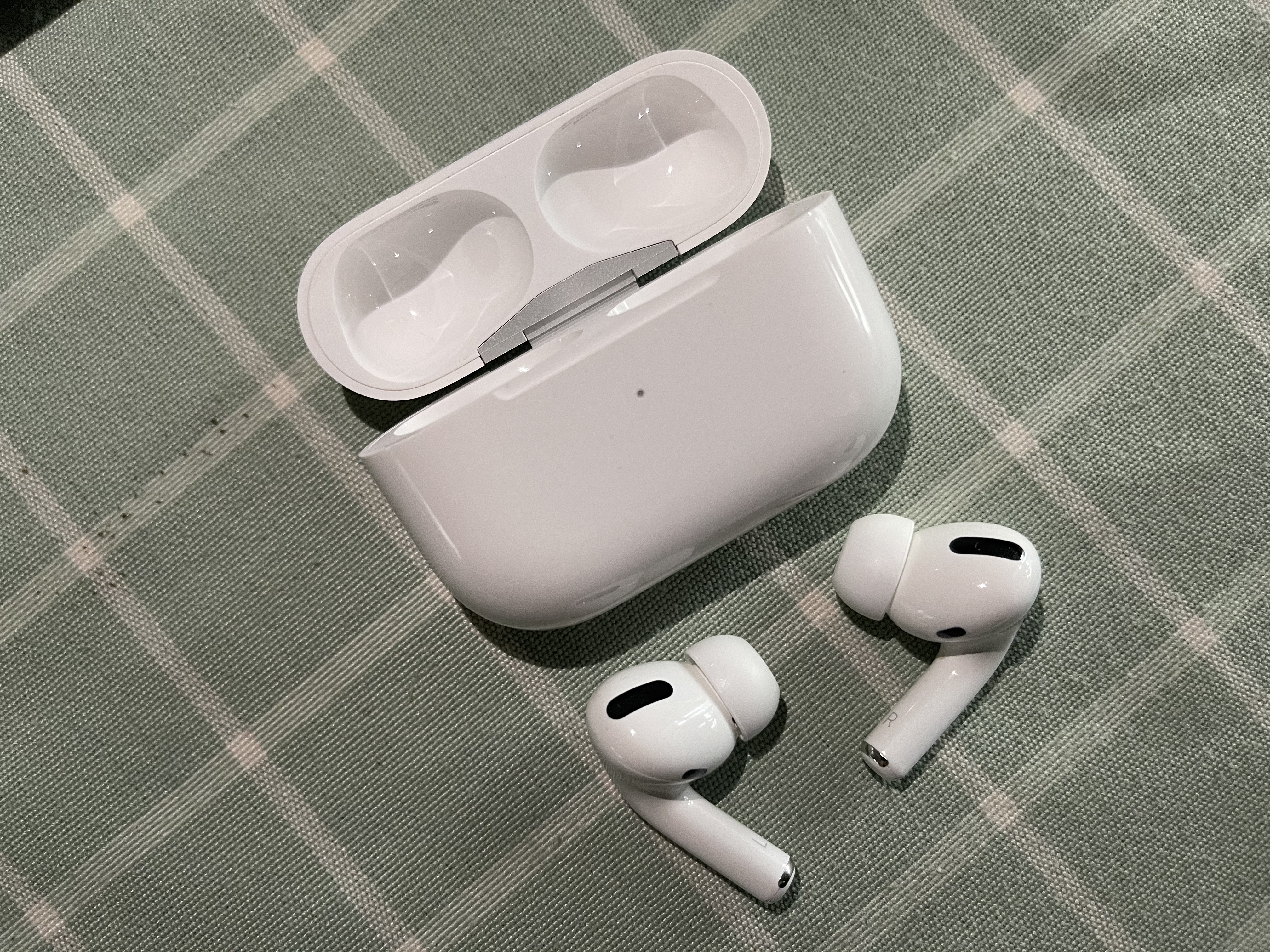 airpodspro2021款与2019款的区别,airpodspro最强版本测评