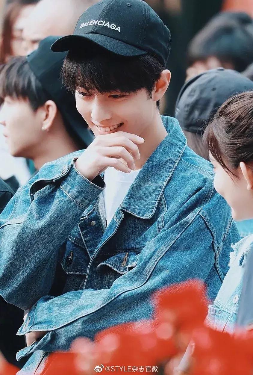 这件外套都快火出宇宙了,你还没拥有一件吗?