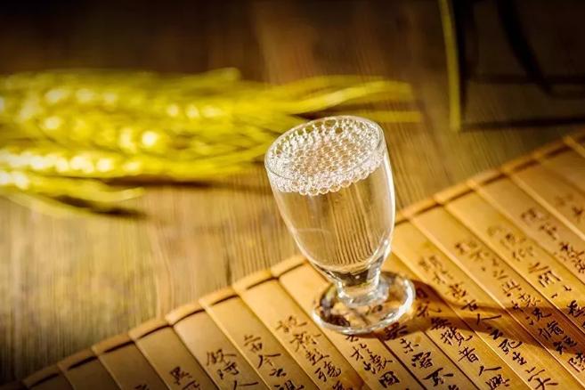 值得收藏的十大名酒,中国的老八大名酒的现状