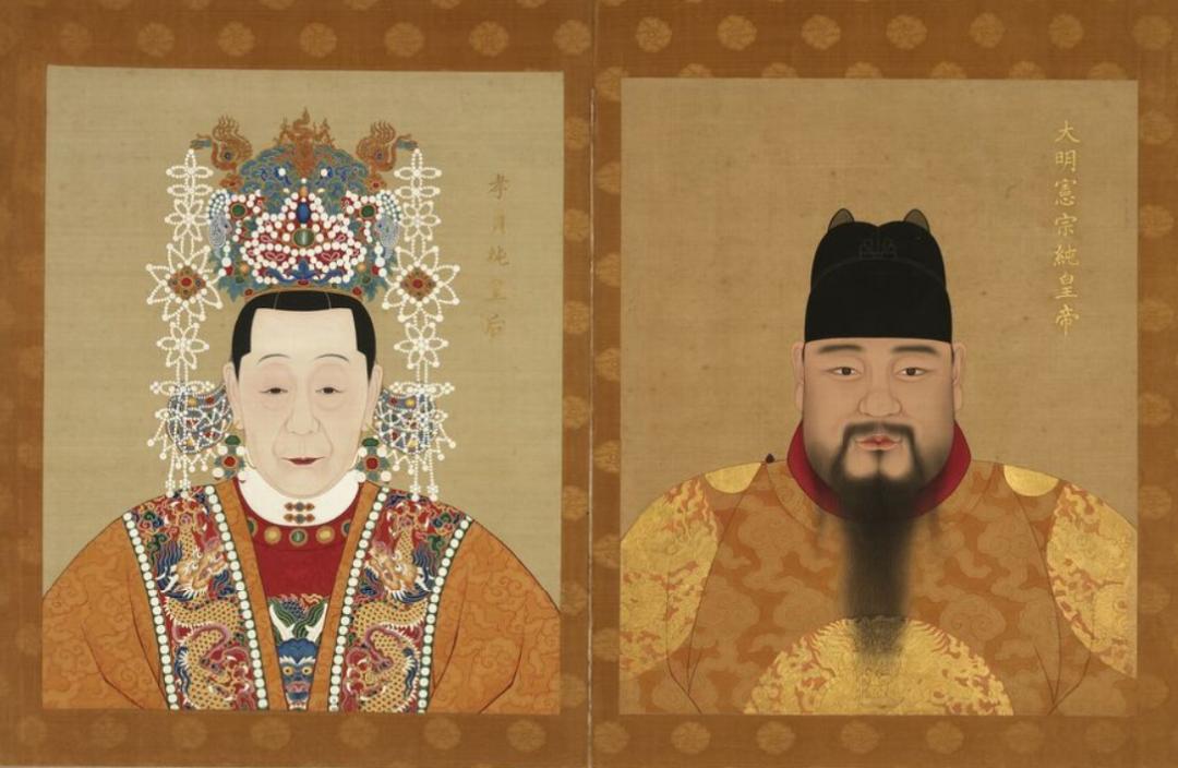 领略传统服饰之美柯尔克孜 (如何展示中国传统服饰)