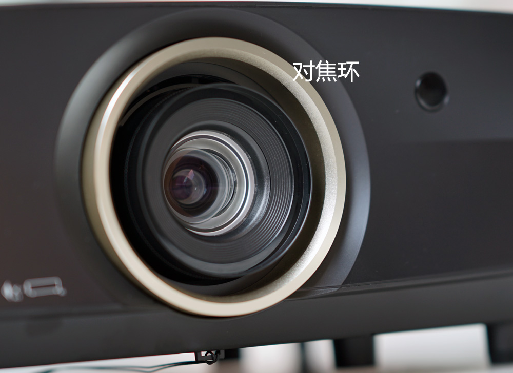 奥图码uhz886是哪年生产的,奥图码uhz886镜头是什么材质