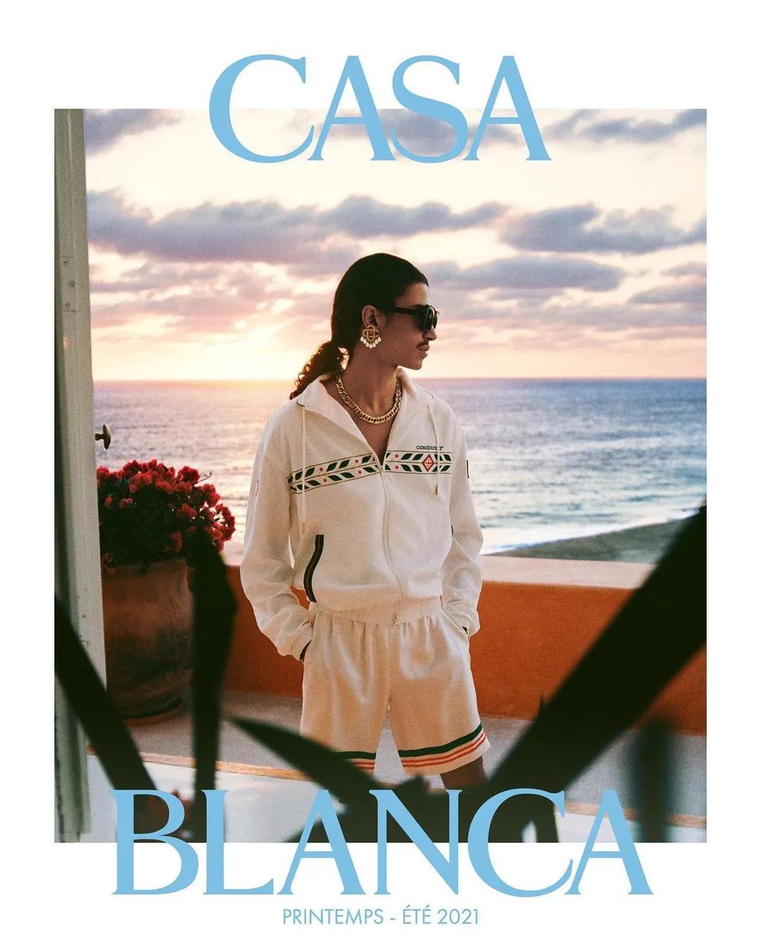 瑜伽服后面的球,瑜伽服后面蝴蝶结