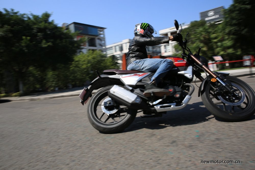 力帆DK150复古提车感受,力帆kp150