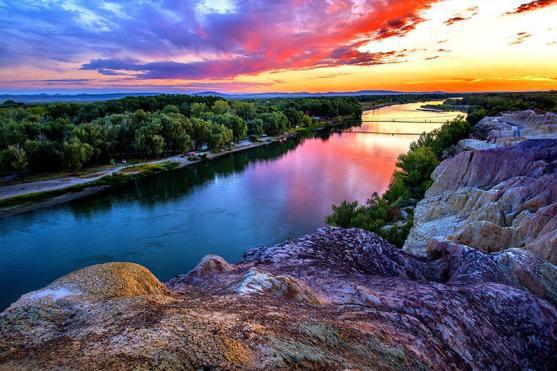 乌市伊犁环游五日路线,环游之旅新疆