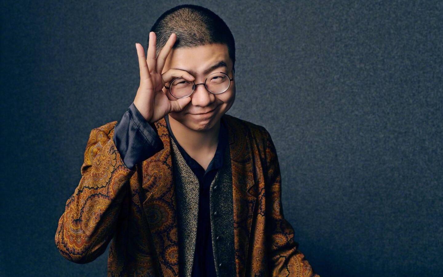 李诞:三流大学毕业生,二流脱口秀段子手,一流的佛系青年