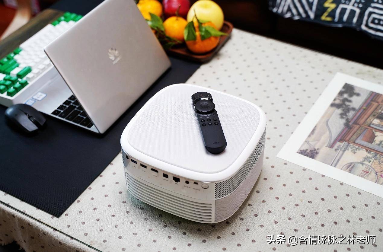 坚果v20投影仪和极米h3s对比,极米投影仪与坚果投影仪哪个更好