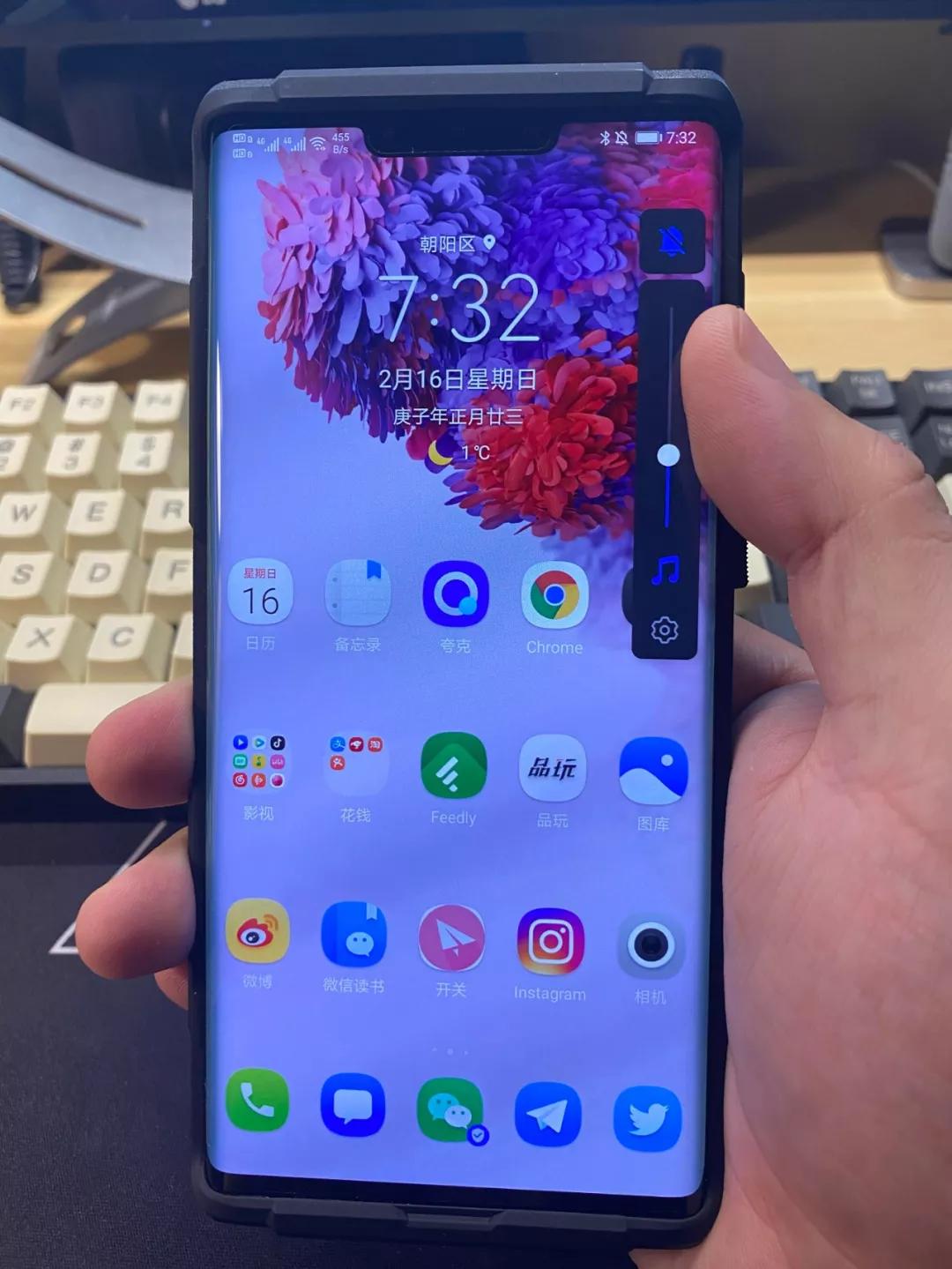 曲面屏用着真的很难受吗,别在曲面屏上下功夫