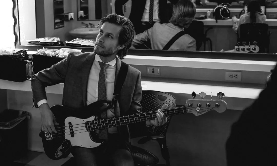 男律师秋季休闲穿搭,秋冬男士中性香水