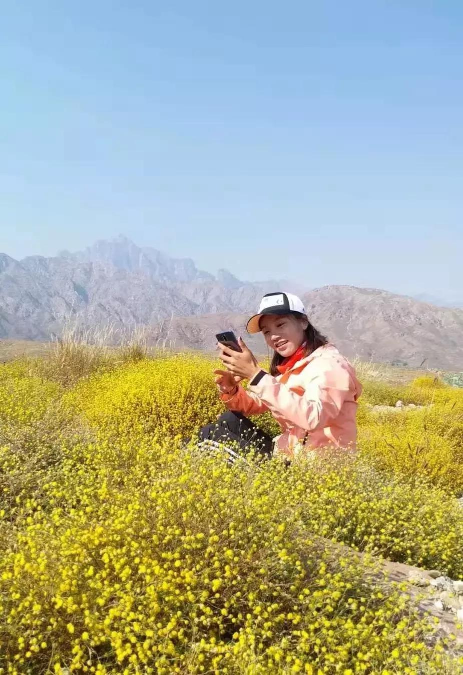 这个女孩子，首马跑2小时50分，首场百公里越野就夺冠