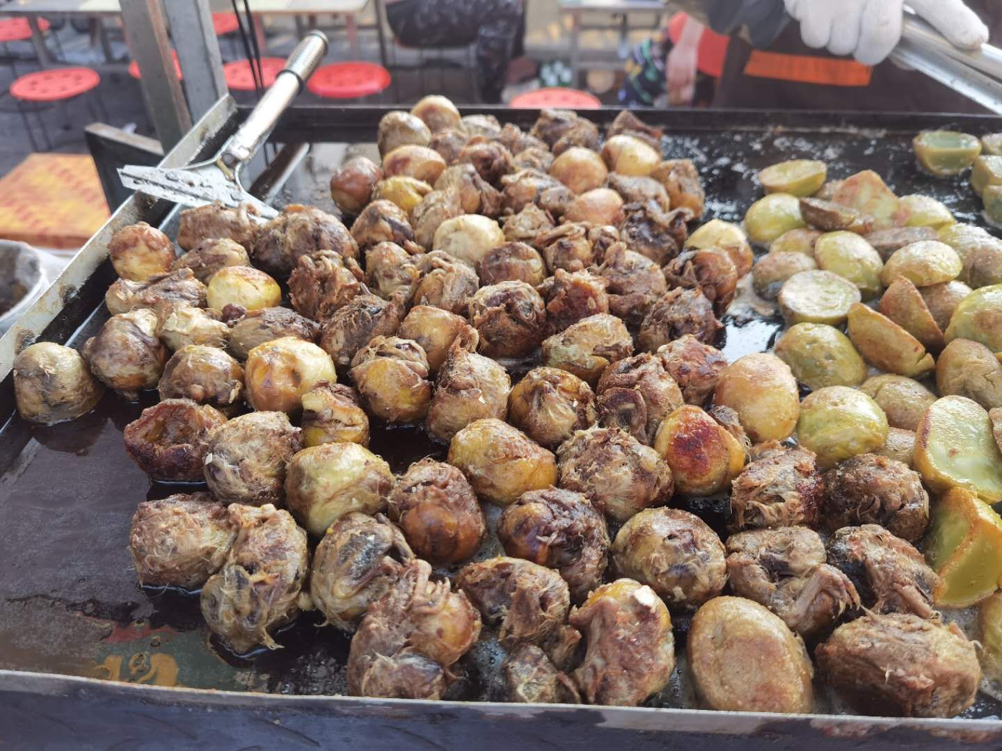 青岛三大夜市哪个在黄岛区,青岛最好的夜市在哪